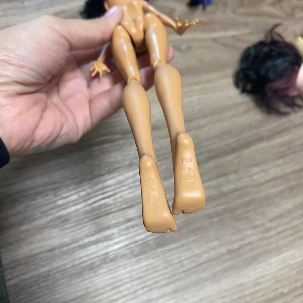 Mattel Monster High Cleo de Nile G1 2008 Nude Doll Trimmed Hair - Picture 11 of 13